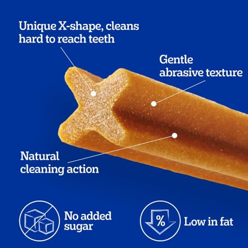 Pedigree DentaStix - Daily Dental chews for medium Dogs (10-25 kg), 28 Pedigree Dentastix sticks (Pack of 4)